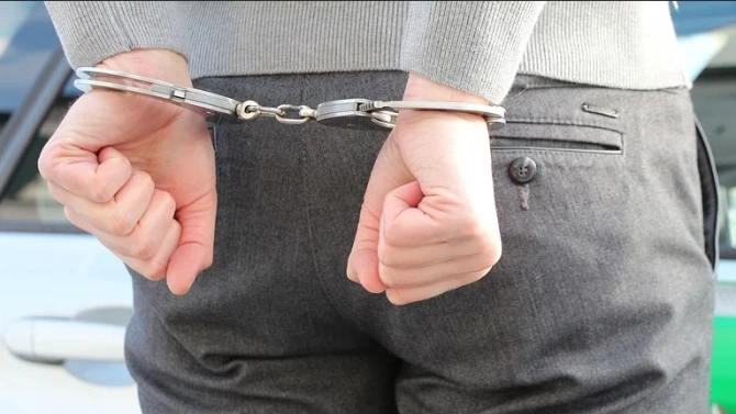 В Плевенско е задържан 42 годишен мъж при специализирана полицейска операция