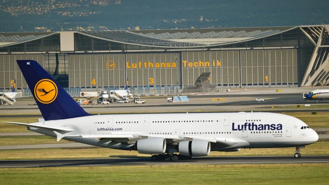 Водещият германски авиопревозвач Луфтханза Deutsche Lufthansa обяви в четвъртък че