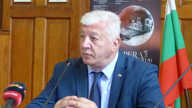 Кметът на Пловдив Здравко ДимитровЗдравко Димитров Димитров е български политик