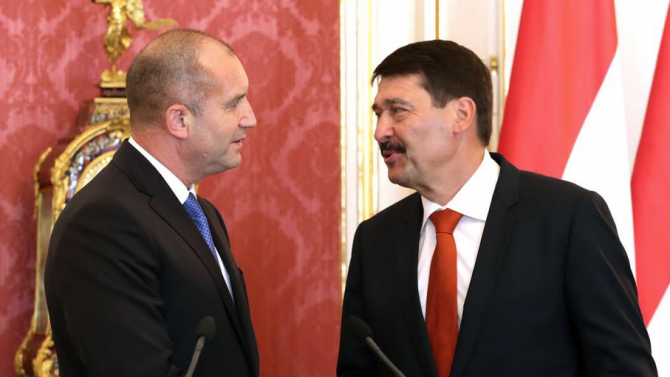 Президентът разговаря с унгарския си колега