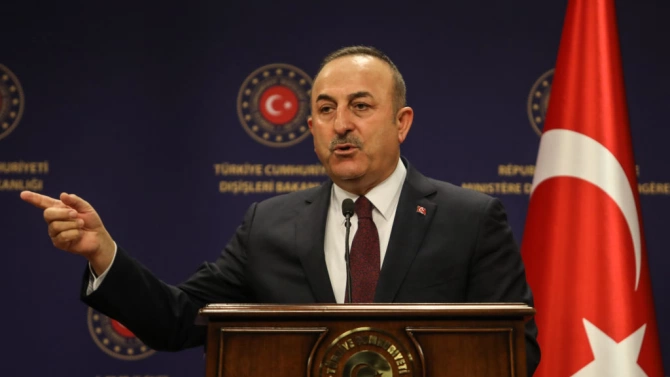 Турският външен министър Мевлют Чавушоглу заяви че не бива да