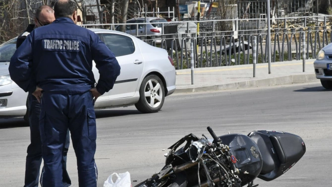 Тежка катастрофа в София през изминалата нощ Моторист е блъснал