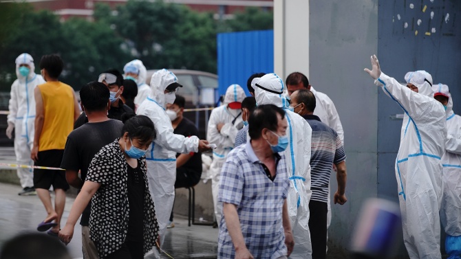 Китай заяви за 18 нови случаи на ковид, 9 в Пекин 