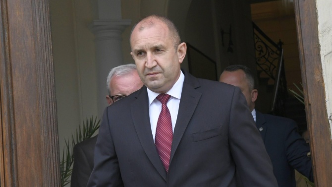 Утре държавният глава Румен Радев Румен Георгиев Радев е български