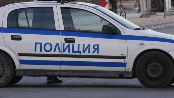 Служители от отдел Криминална полиция при ОДМВР в Бургас и Районните