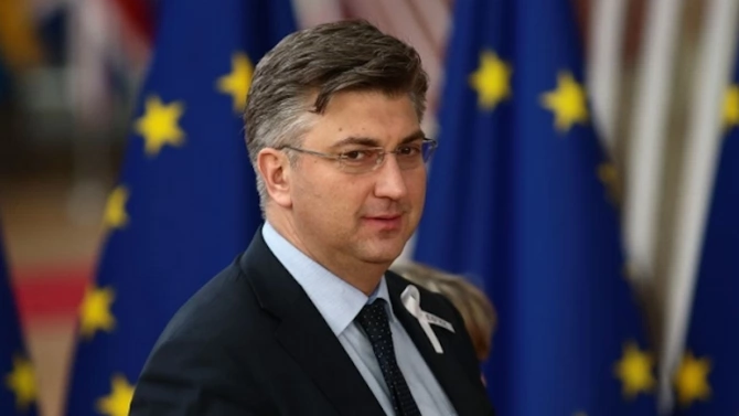 Хърватският премиер Андрей Пленкович каза че няма да се самоизолира