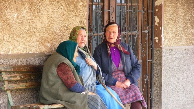 Бъдещето на България изглежда така едно застаряващо население без медицински