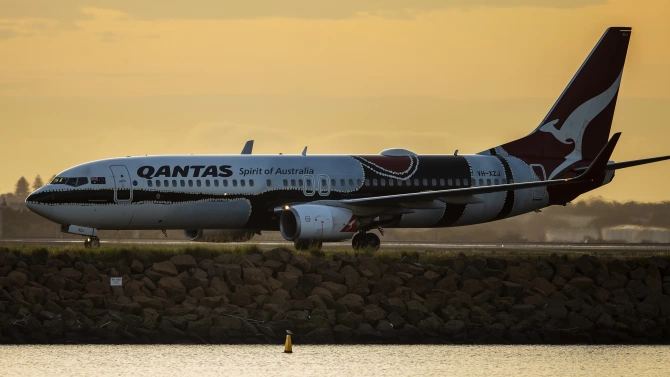 Австралийският авиопревозвач Qantas е обявил план за съкращаването на 6000