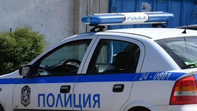 Трима младежи от Хасково са задържани за кражба от църква
