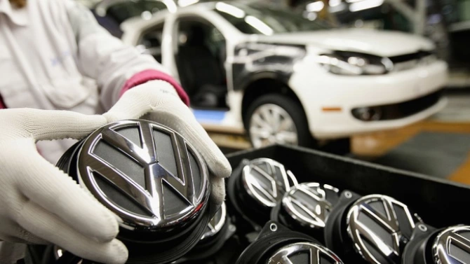Германският автомобилостроител Фолксваген Volkswagen се отказва от плановете да построи нов