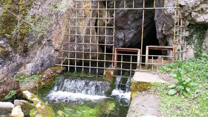 Ресурсът в изворите които се ползват за водоснабдяване на Радомир