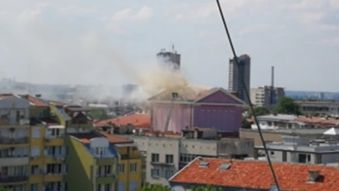 Пожар в Държавната опера в Русе Сигналът е подаден след