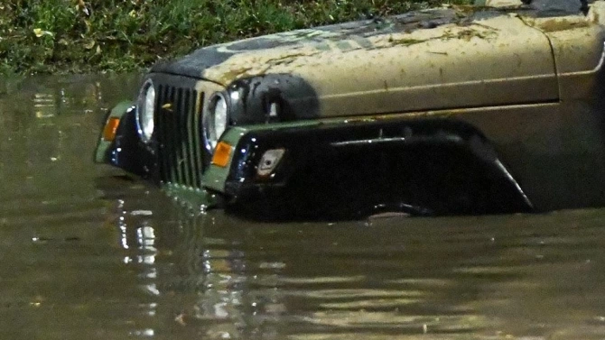Десетки автомобили пострадаха след поройния дъжд в София Беше създадена