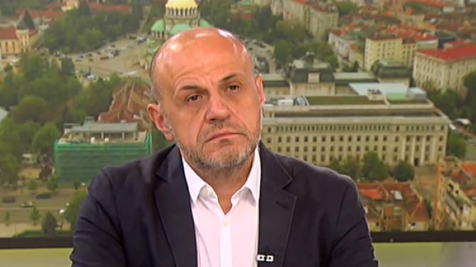 Томислав Дончев: Не обмисляме оставка, имаме работа за вършене