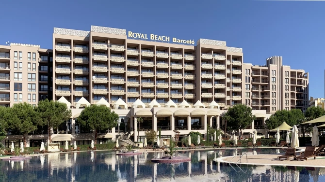 Емблематичният хотел Barcel oacute Royal Beach в Слънчев бряг въведе