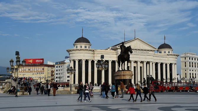 Тридневна предизборна тишина започна в Северна Македония днес предаде сръбското