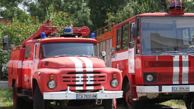 На 13 сигнала са се отзовали пожарникарите в област Пазарджик