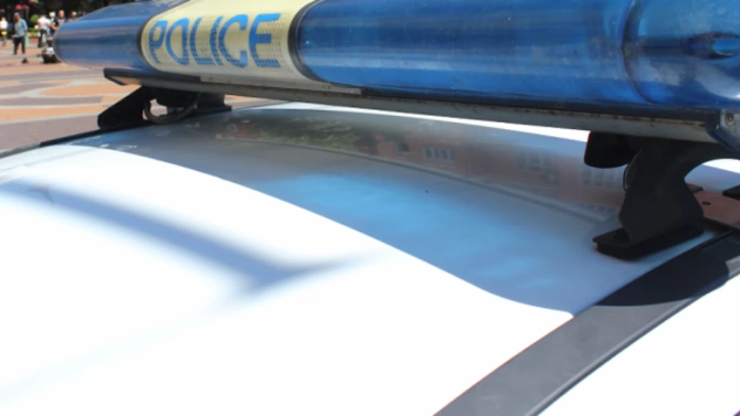 Трима служители на полицейското управление в Кюстендил са пострадали след