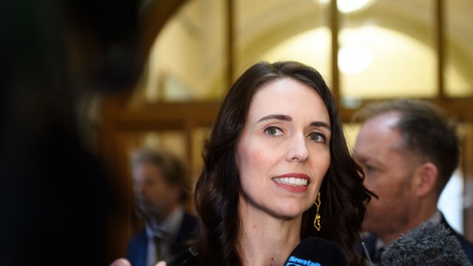 Новозеландски министър бе уволнен заради връзка със своя служителка