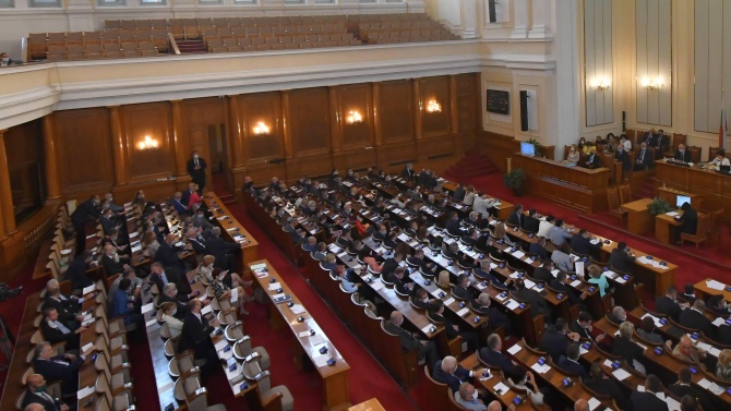 Новите министри ще участват в парламентарния контрол