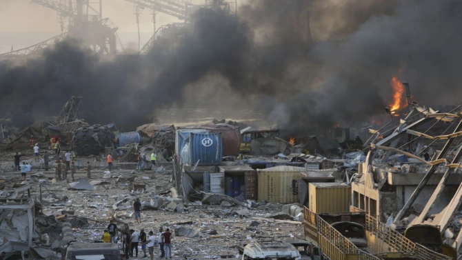 Най малко 78 души са жертвите на снощния взрив на пристанището