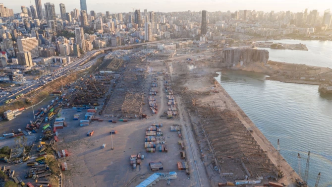Щетите причинени от експлозията в пристанището на ливанската столица Бейрут