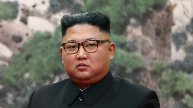 Севернокорейският лидер Ким Чен ун нареди на държавните ведомства незабавно да