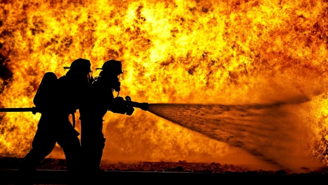 Заради усложнена обстановка във връзка с възникналите пожари в Хасковско