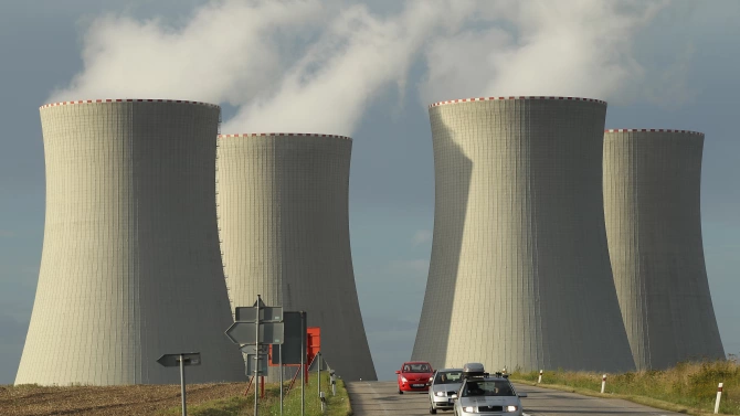 Екоактивисти окупираха днес две германски топлоелектрически централи в рамките на