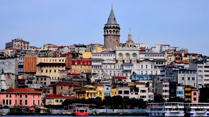 Два милиона и 412 хиляди туристи са посетили Истанбул през
