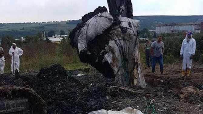 Приключи огледът в землището на с. Рупци, откритият загробен опасен отпадък е 210 тона