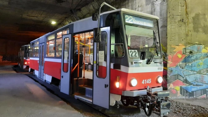 От няколко дни червените трамваи по линия 22 доставени от