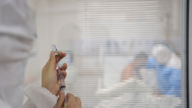  България получава 2,3 млн. броя от имунизацията против ковид 