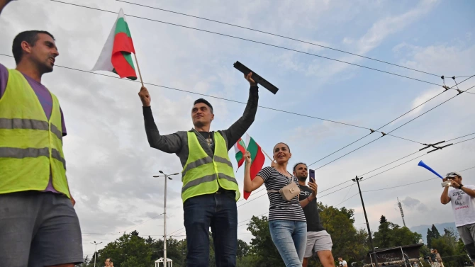 Протестиращи се готвят за протест пред резиденция Бояна където днес