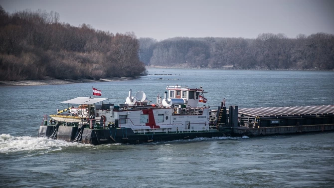 Тялото на момче е открито във водите на Дунав на