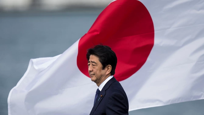 Японският премиер Шиндзо Абе обяви че подава оставка поради здравословни