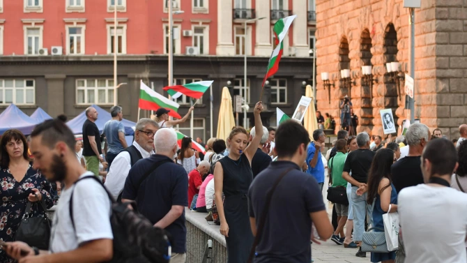 В София остават затворени трите възлови кръстовища пл Независимост