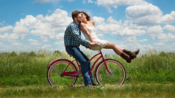 Учени от Канада са установили че при романтичните натури хормонът