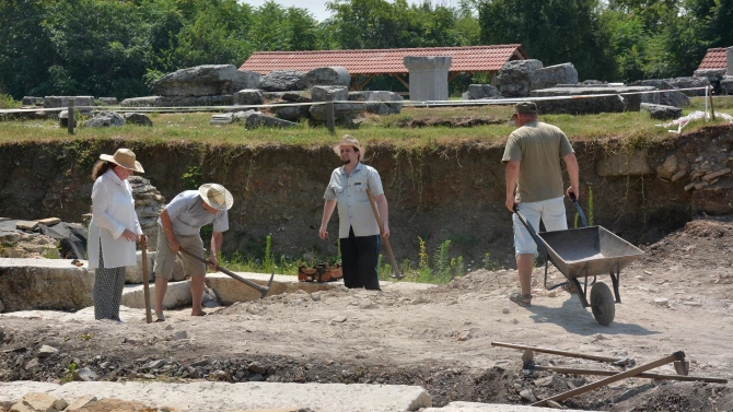 Започнаха археологическите разкопки в римския град Никополис ад Иструм съобщиха