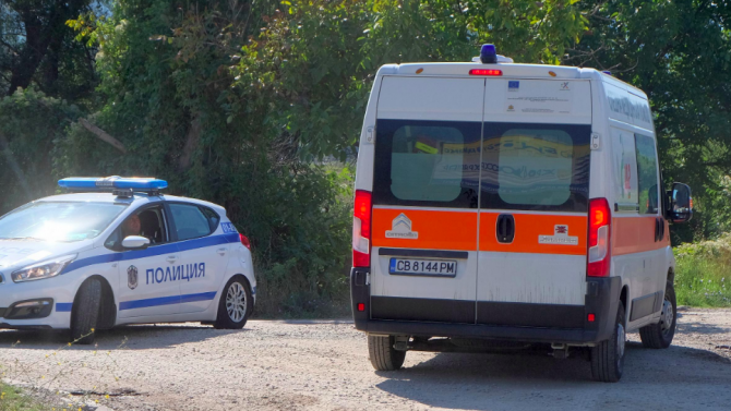 19-годишен шофьор се заби в дърво край село Алтимир
