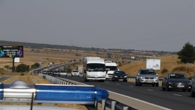 Тежък трафик по магистрала Тракия след серията от почивни дни
