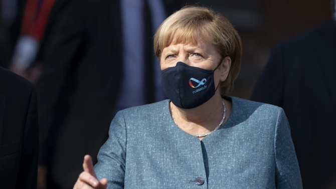 Германската канцлерка Ангела Меркел е разкритикувала позицията на австрийския канцлер