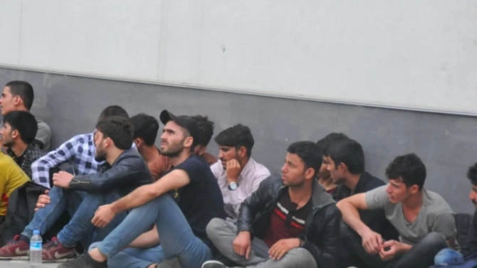 Полицията в Северна Македония откри тази сутрин 28 нелегални мигранти