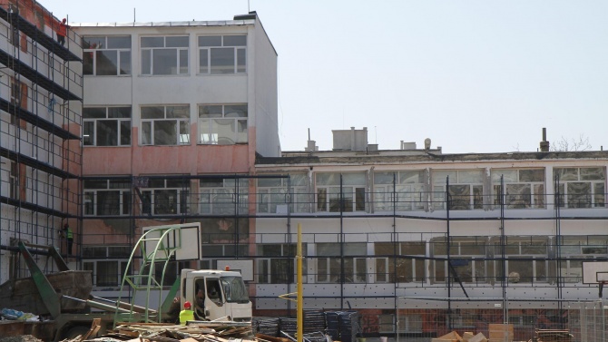 Четири професионални гимназии в Пазарджишка област получават средства за строителство