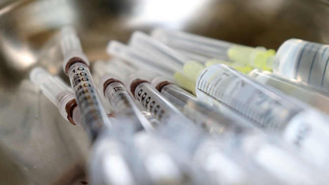 От два дни няма противогрипни ваксини в аптечната мрежа, съобщи