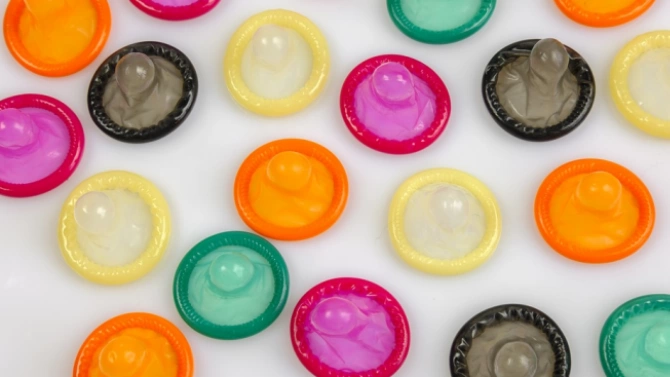 Необичайна акция срещу контрабандни презервативи е провела виетнамската полиция съобщава