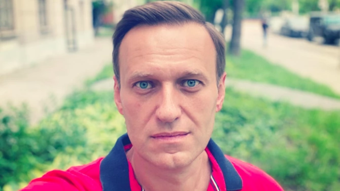 Руският опозиционен политик Алексей Навални каза днес че дължи живота
