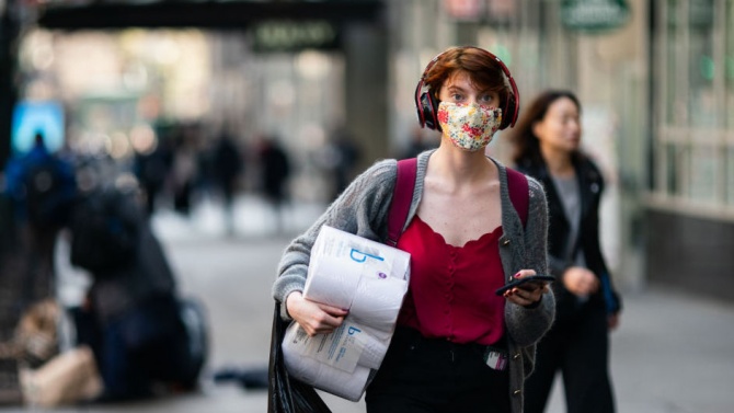  Носенето на медицински маски не усилва концентрацията на CO2 в организма 