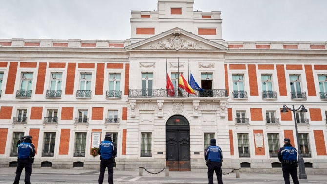  Мадрид е под строга карантина от нощес 