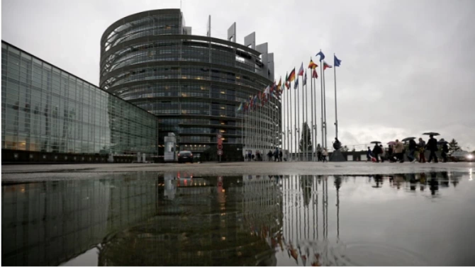 Европейската комисия прие Съобщение относно ново европейско научноизследователско пространство за